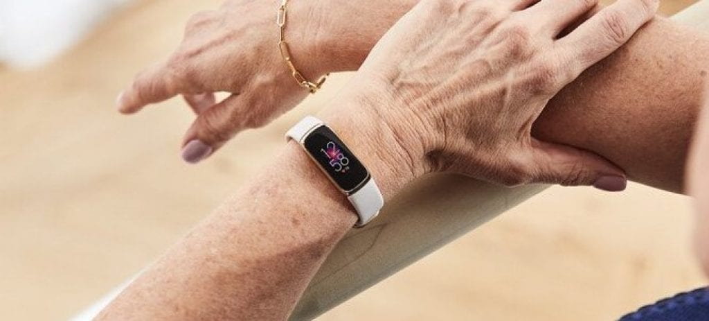 Fitbit Luxe on the arm