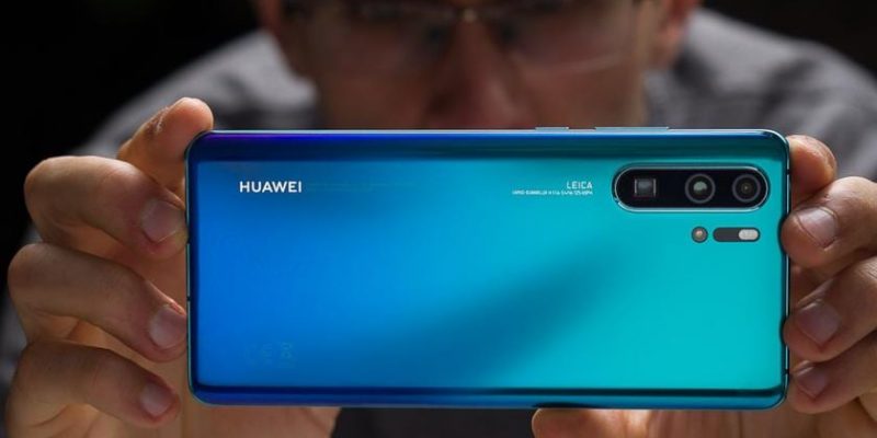 Repairing Huawei P30 Pro is not easy according to iFixit.