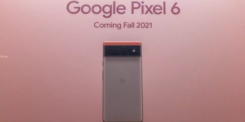 Google Pixel 6 and Pixel 6 Pro on display in New York City