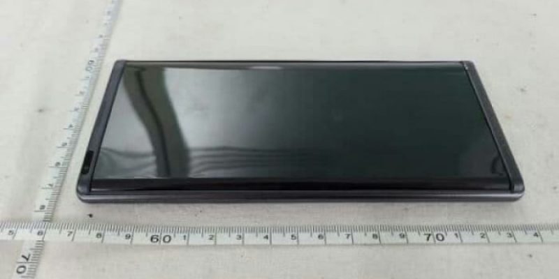 LG V70 and LG Rollable Pics Leak